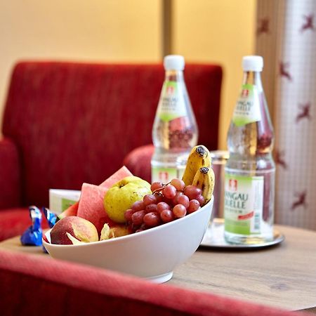 Aura-Hotel Saulgrub Екстер'єр фото
