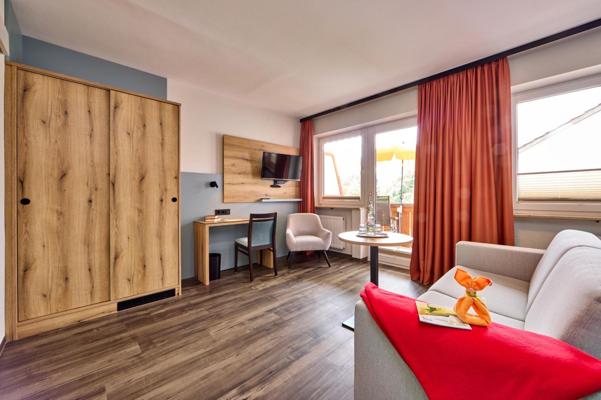 Aura-Hotel Saulgrub Екстер'єр фото
