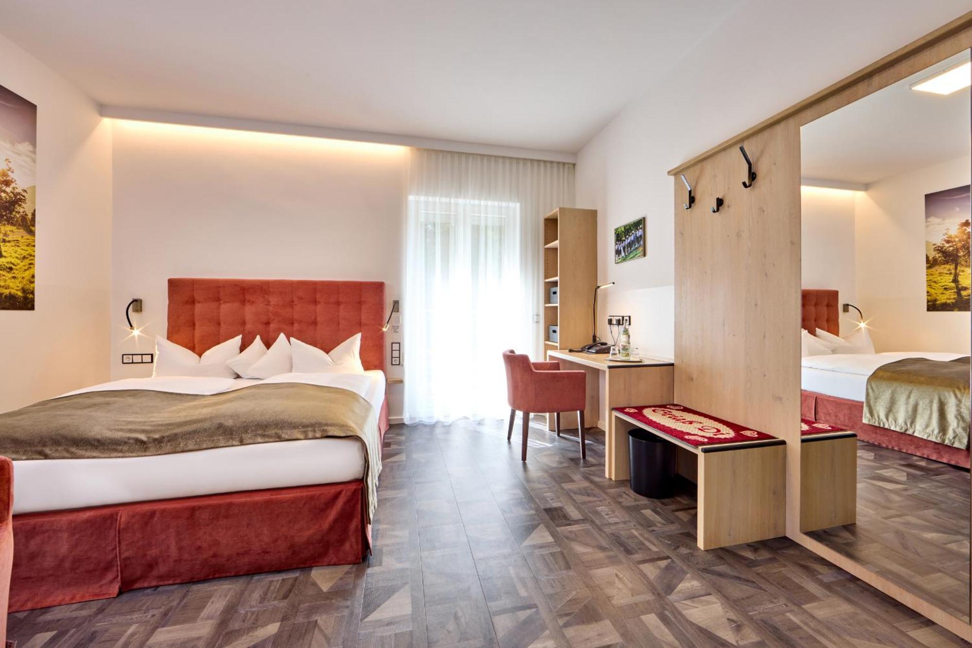 Aura-Hotel Saulgrub Екстер'єр фото